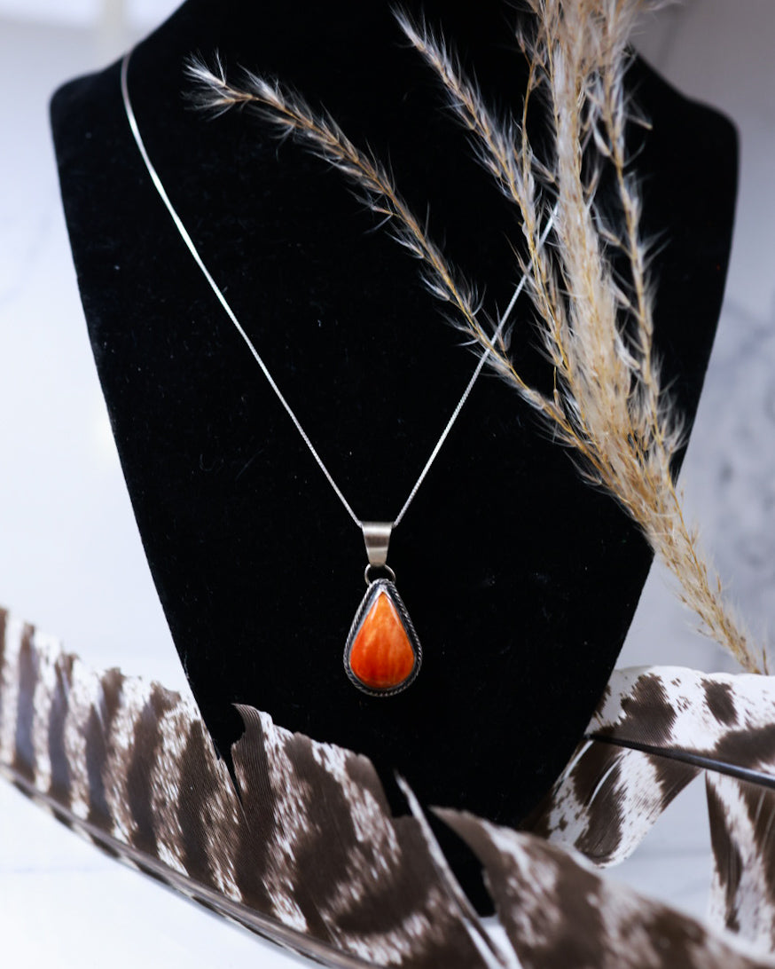 Spiny Oyster Pendant - Smokin' Blues Turquoise