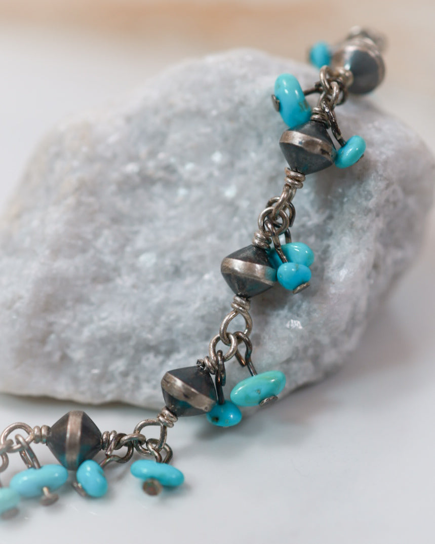 Turquoise & Navajo Pearl Bracelet - Smokin' Blues Turquoise