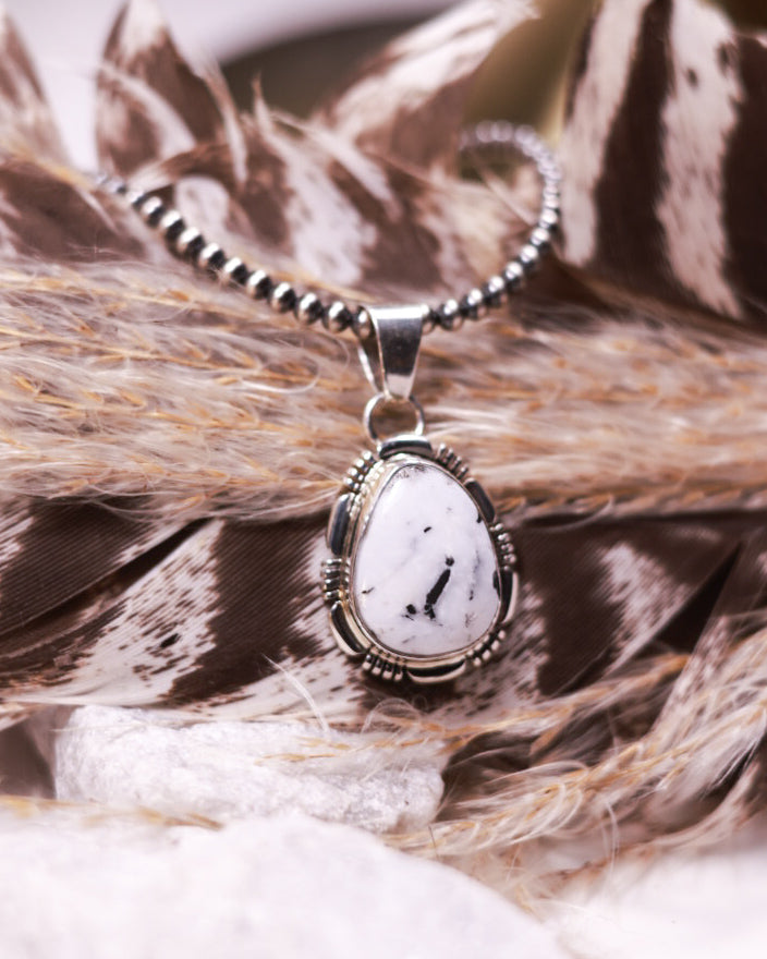 White Buffalo Pendant - Smokin' Blues Turquoise