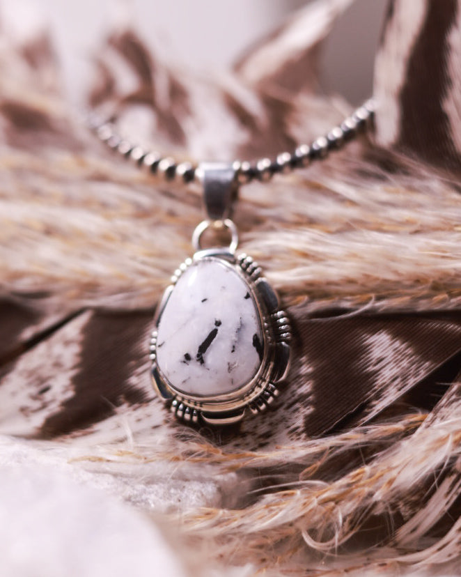 White Buffalo Pendant - Smokin' Blues Turquoise