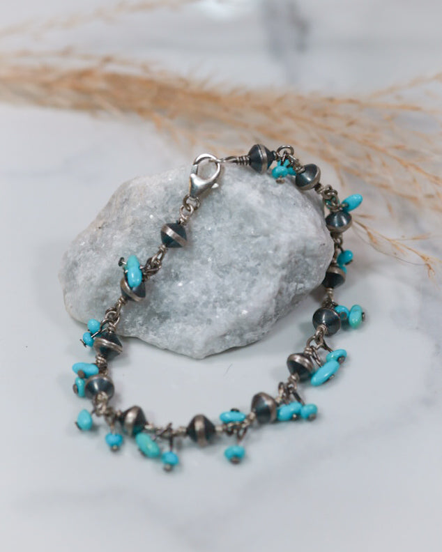 Turquoise & Navajo Pearl Bracelet - Smokin' Blues Turquoise