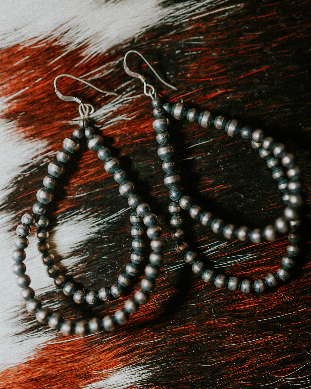 Navajo Pearl Earrings - Smokin' Blues Turquoise