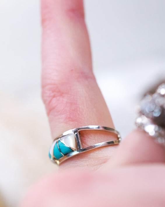 Turquoise Ring | Size 5 - Smokin' Blues Turquoise