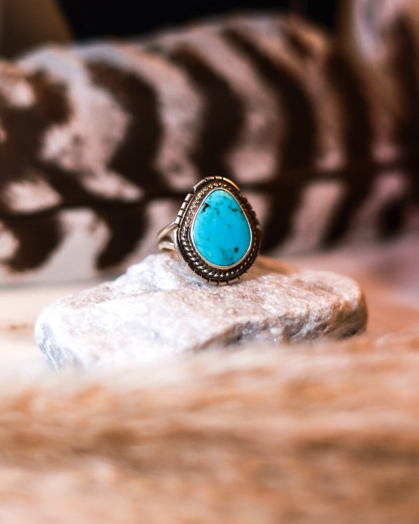 Turquoise Ring | Size 5 - Smokin' Blues Turquoise