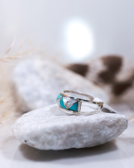 Turquoise Ring | Size 5 - Smokin' Blues Turquoise